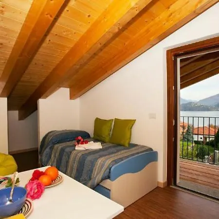 Sleeps 8 *